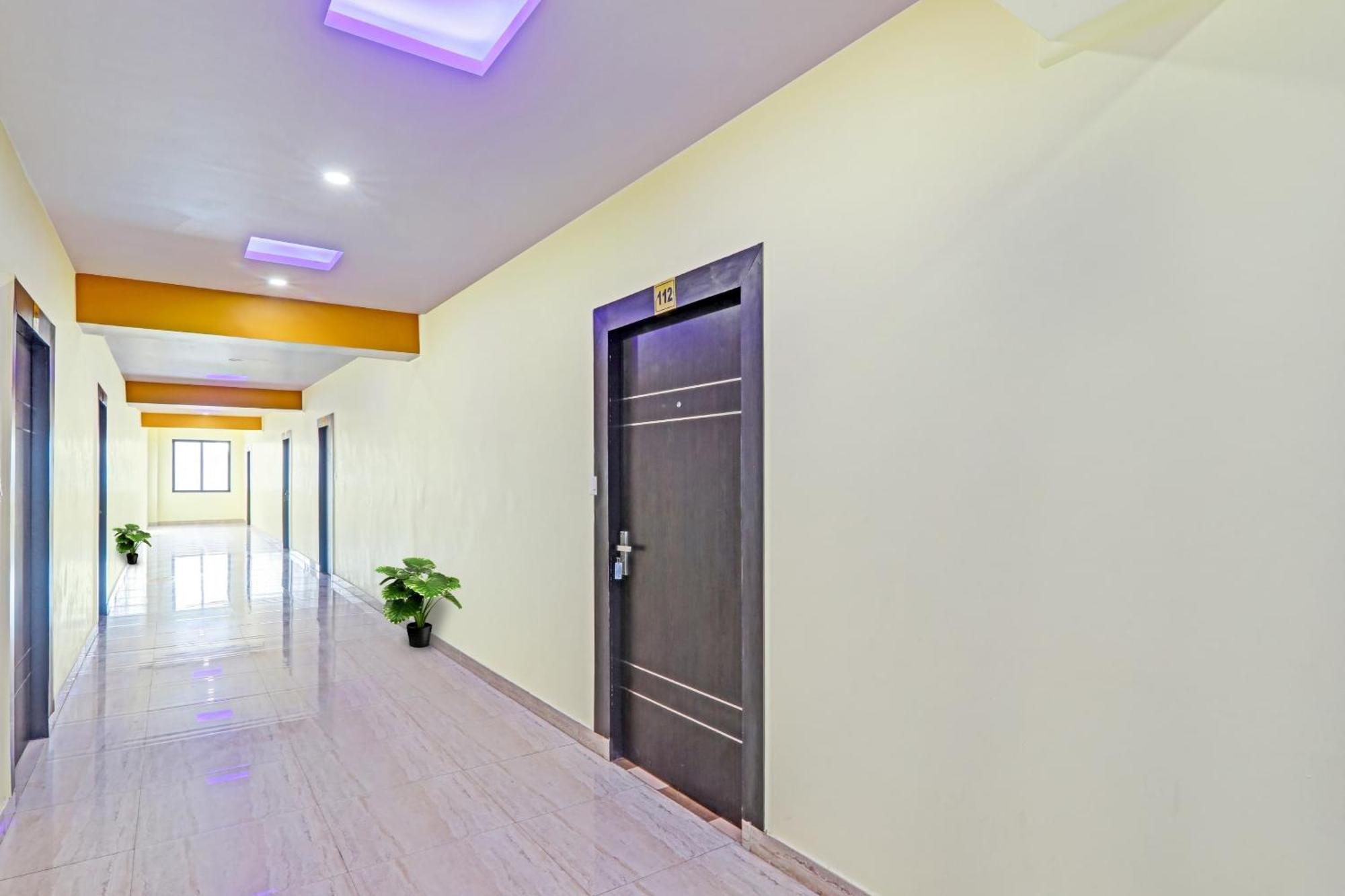Collection O Starfield Hotel Lucknow Exterior foto